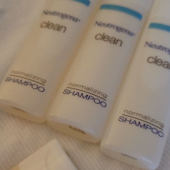 9 NEUTROGENA bath gel shampoo conditioner invigorating clean normalizing TRAVEL - Picture 4 of 4